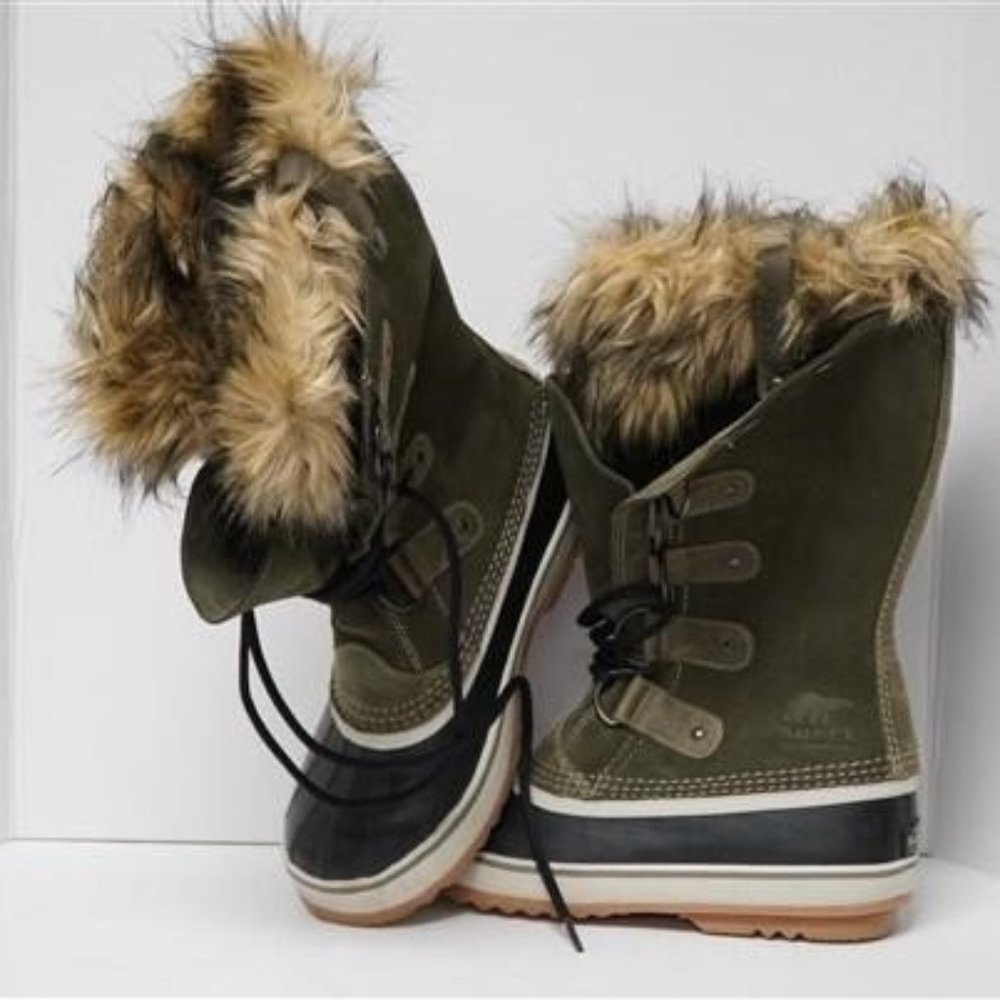 SOREL FUR LINED BOOTS